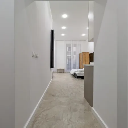 דירה Rynek With Balcony By Bookinghost