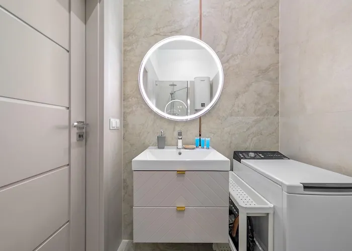 Appartement Rynek With Balcony By Bookinghost